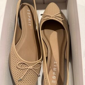 Esprit Tan Flats with Perforated Design and Bow